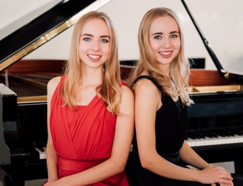 Domenica 3 dicembre Sala Corelli ultimo appuntamento “Concerti della Domenica 2023”: Eleonora e Beatrice Dallagnese pianoforte a quattro mani